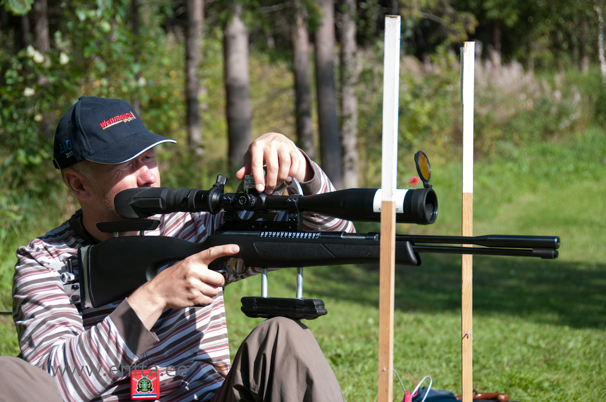 Andres Mikfelt EE, Weihrauch HW 97 KT, Hawke SideWinder 8-32x56